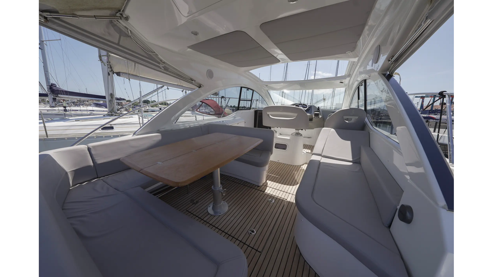 2015-beneteau-38-e52c50