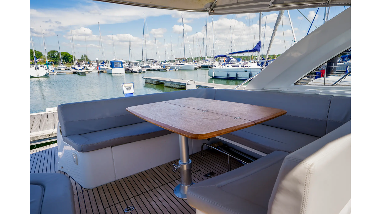 2015-beneteau-38-e52c50