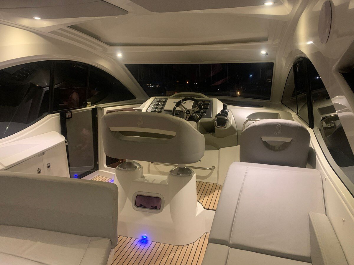 2015-beneteau-38-e52c50