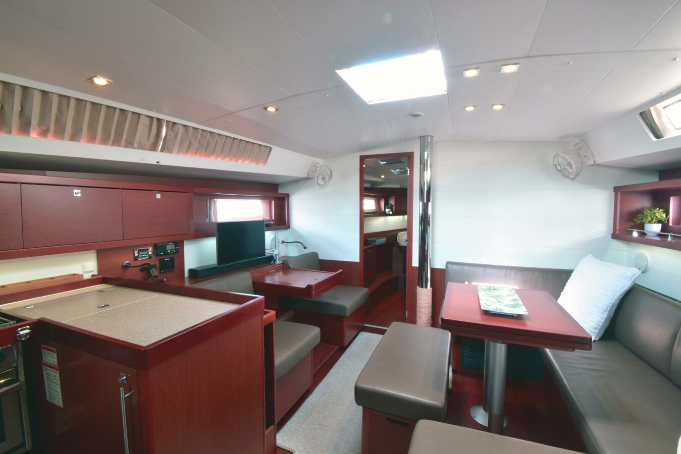 2015-beneteau-45-9-ab21c8