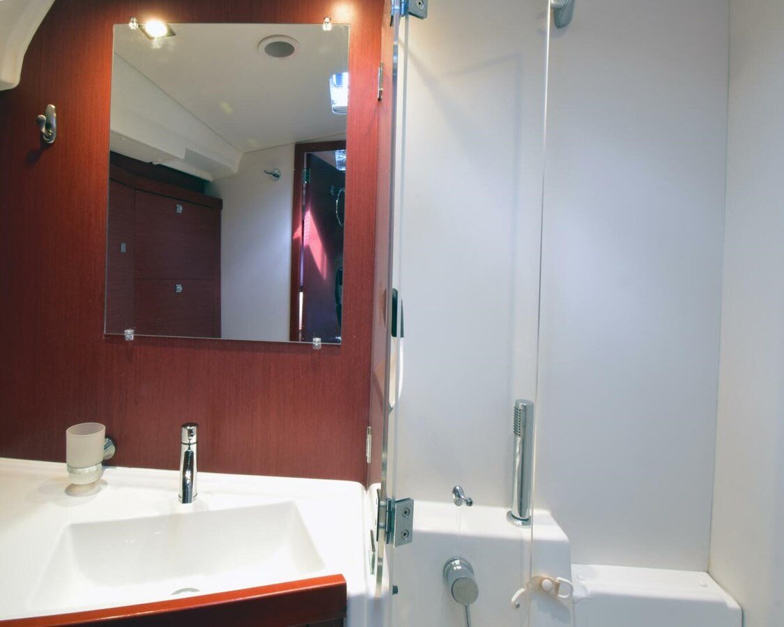 2015-beneteau-45-9-ab21c8