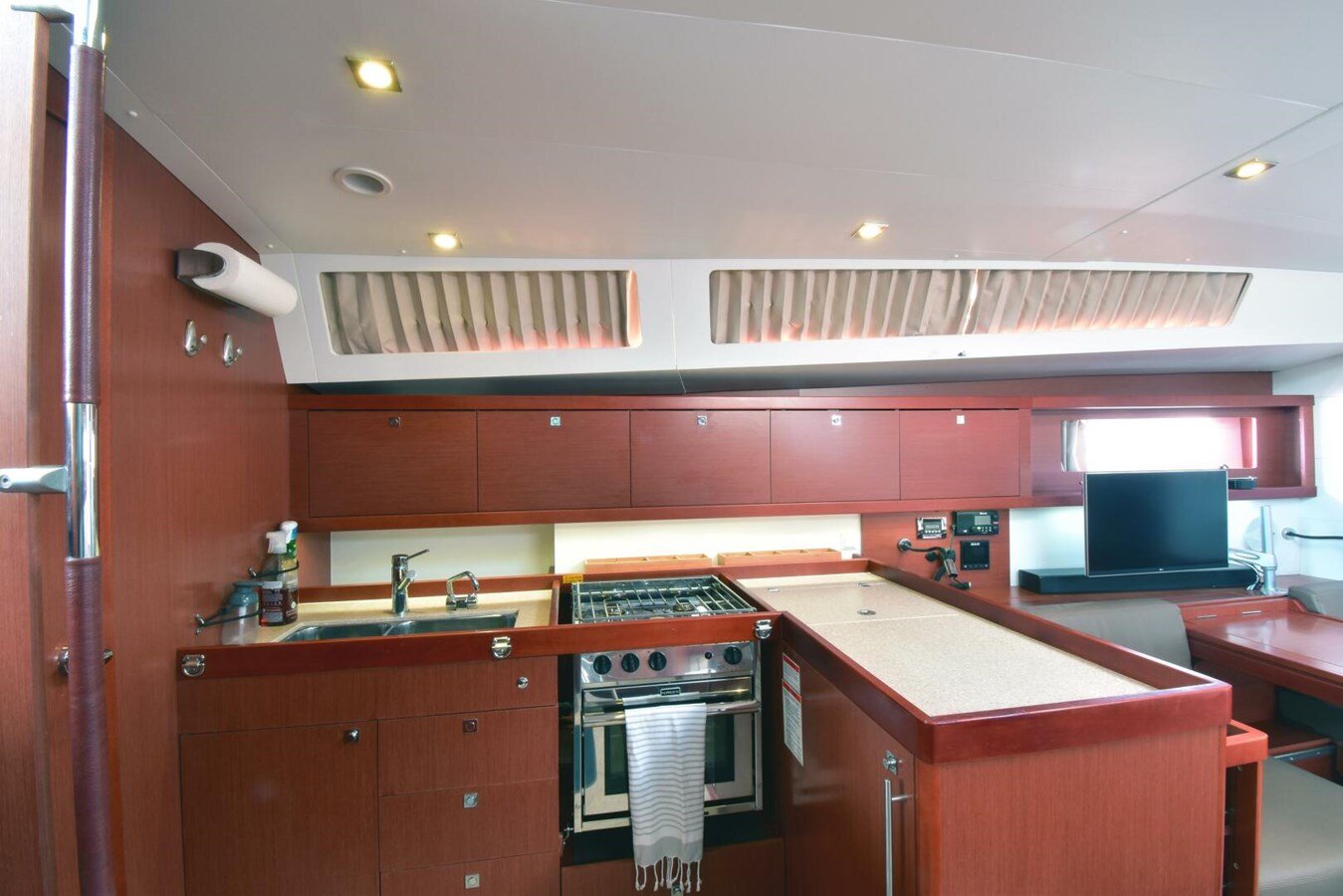 2015-beneteau-45-9-ab21c8