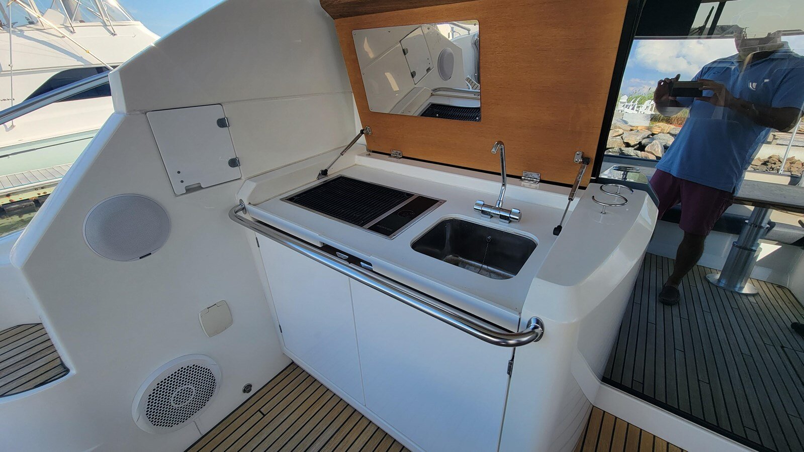 2015-beneteau-49-ac7e7c