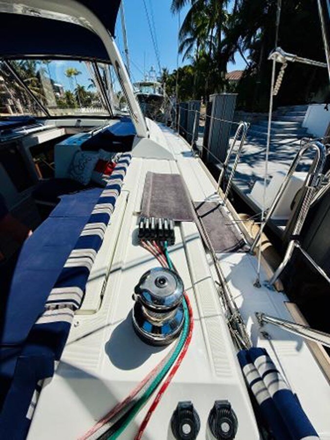 2015-beneteau-55-8-e1d02f