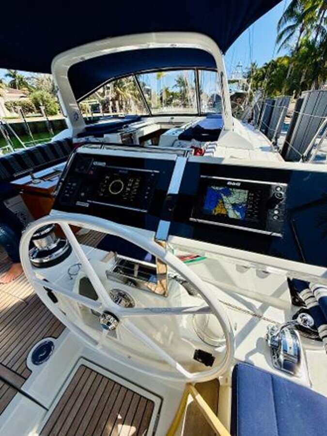 2015-beneteau-55-8-e1d02f