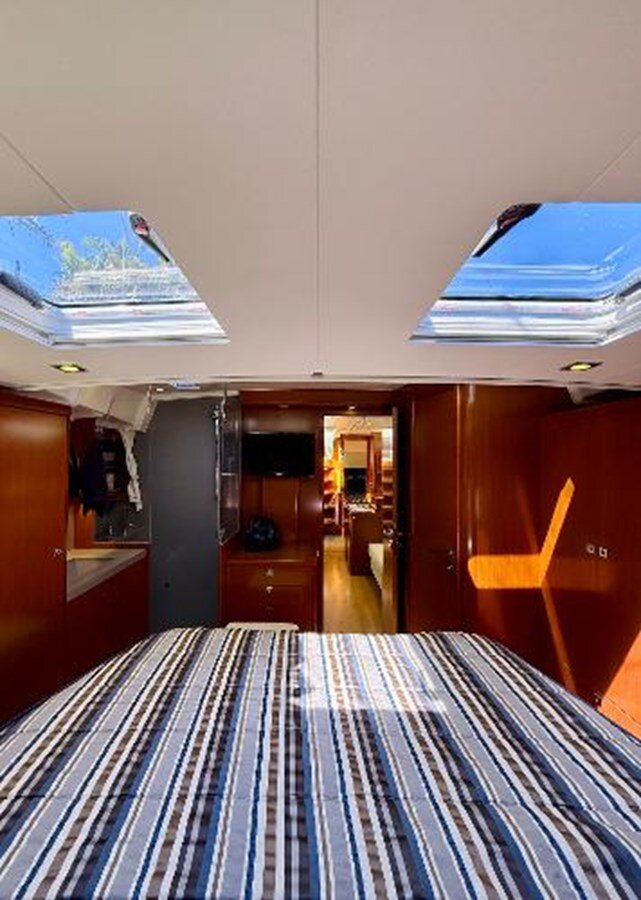 2015-beneteau-55-8-e1d02f