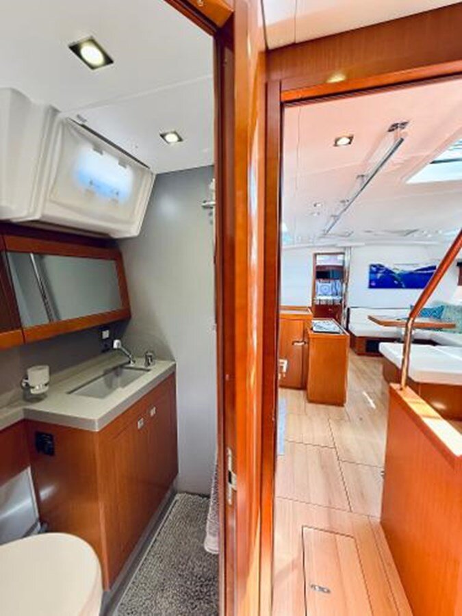 2015-beneteau-55-8-e1d02f