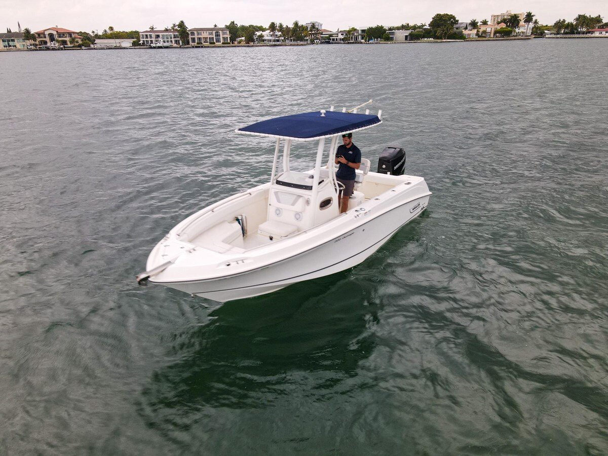 2015-boston-whaler-22-3-c46d80