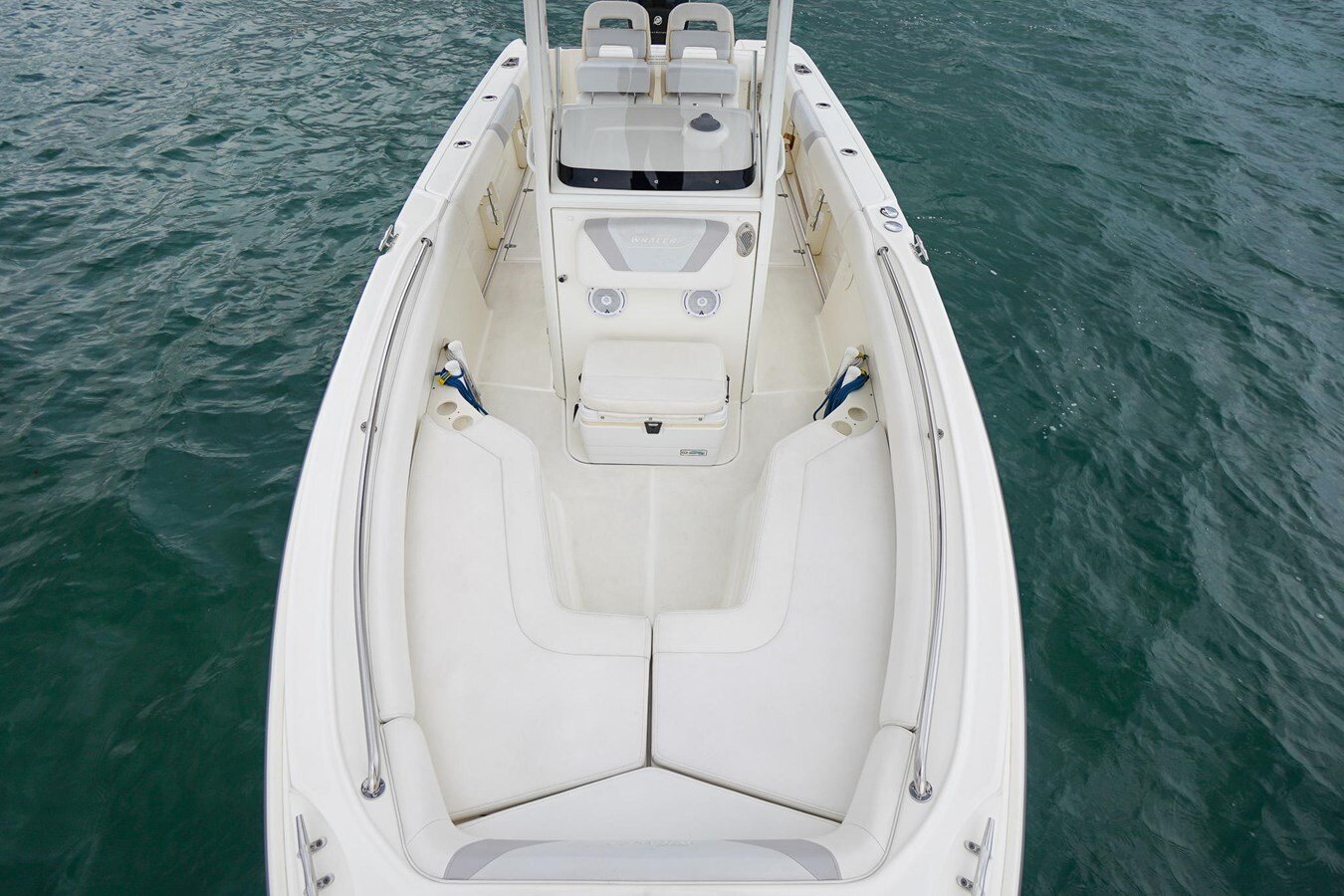 2015-boston-whaler-22-3-c46d80