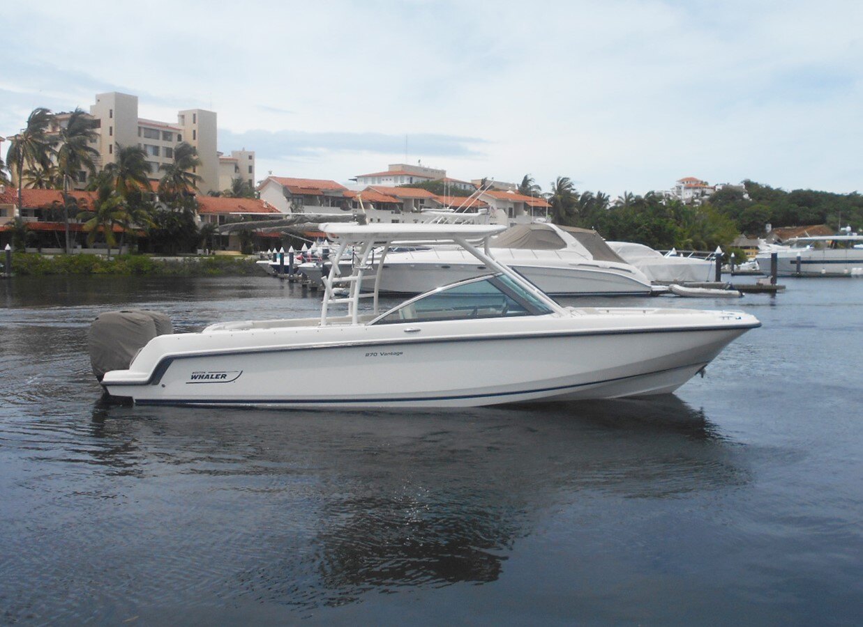 2015-boston-whaler-27-5b6fcf