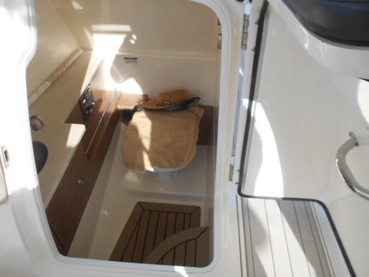 2015-boston-whaler-27-5b6fcf