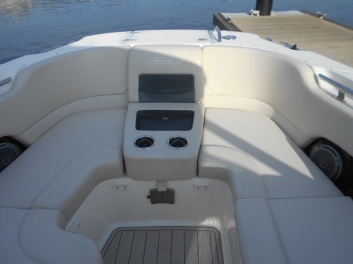 2015-boston-whaler-27-5b6fcf