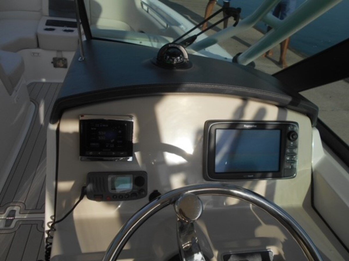 2015-boston-whaler-27-5b6fcf