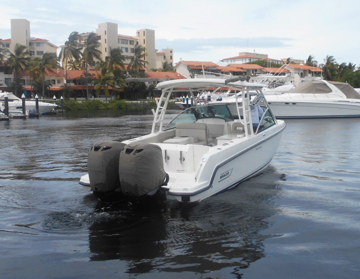 2015-boston-whaler-27-5b6fcf