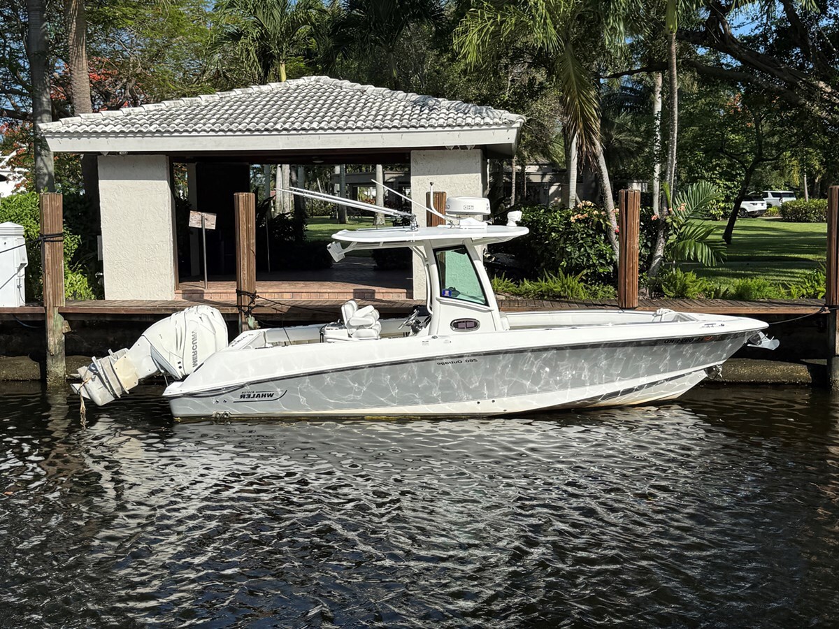 2015-boston-whaler-28-25b67e