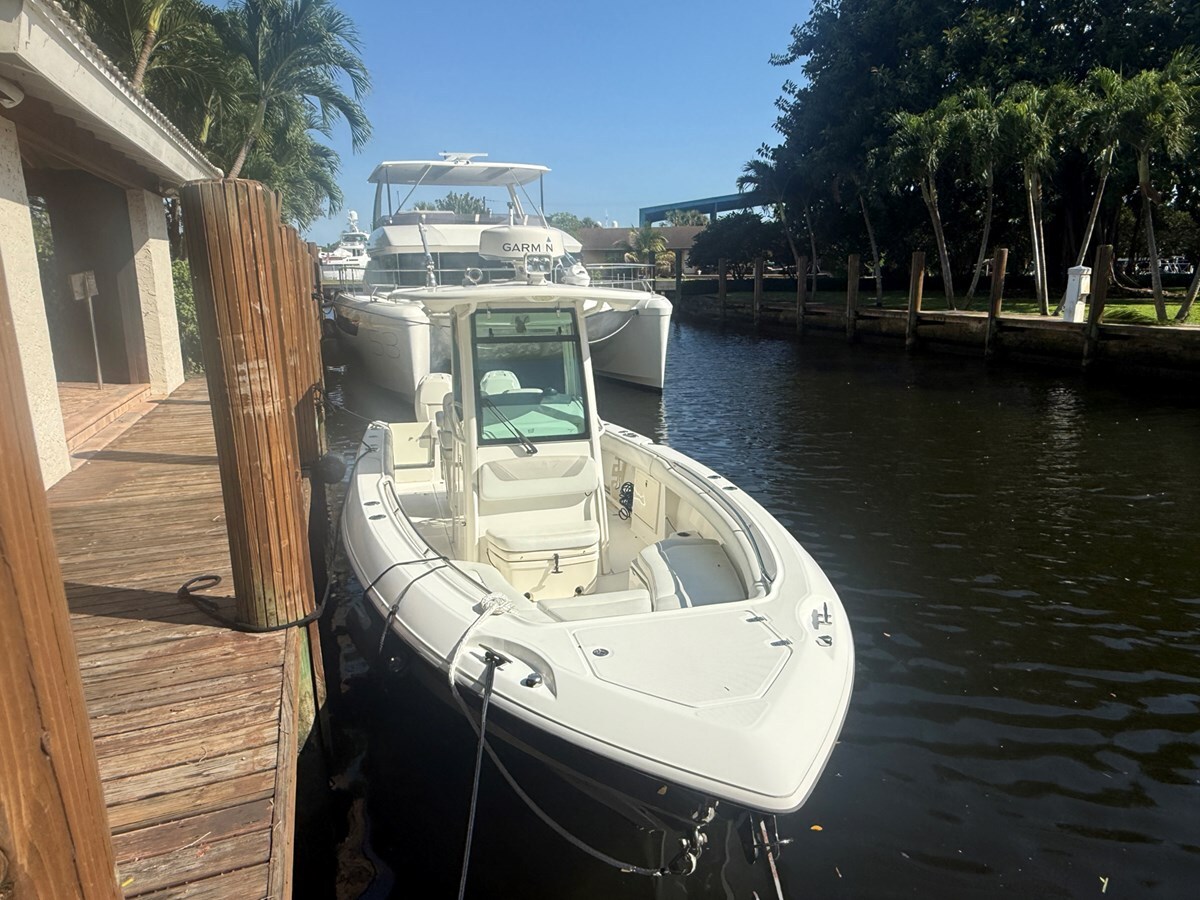 2015-boston-whaler-28-25b67e