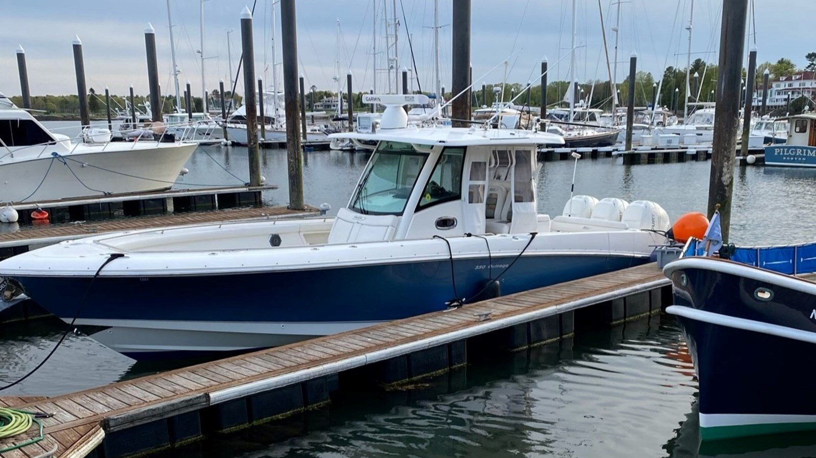 2015-boston-whaler-35-9-2b3e2c
