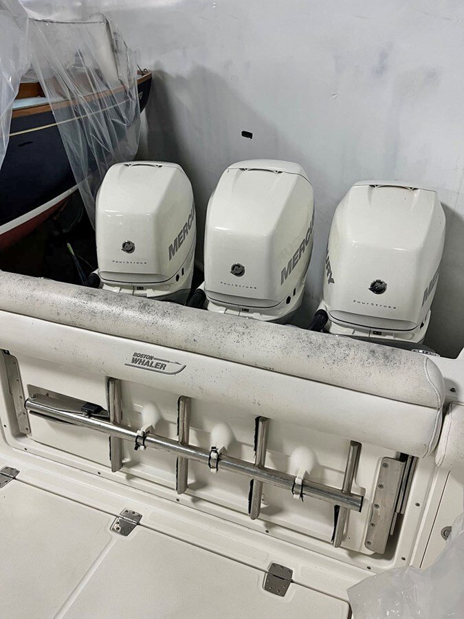 2015-boston-whaler-35-9-2b3e2c