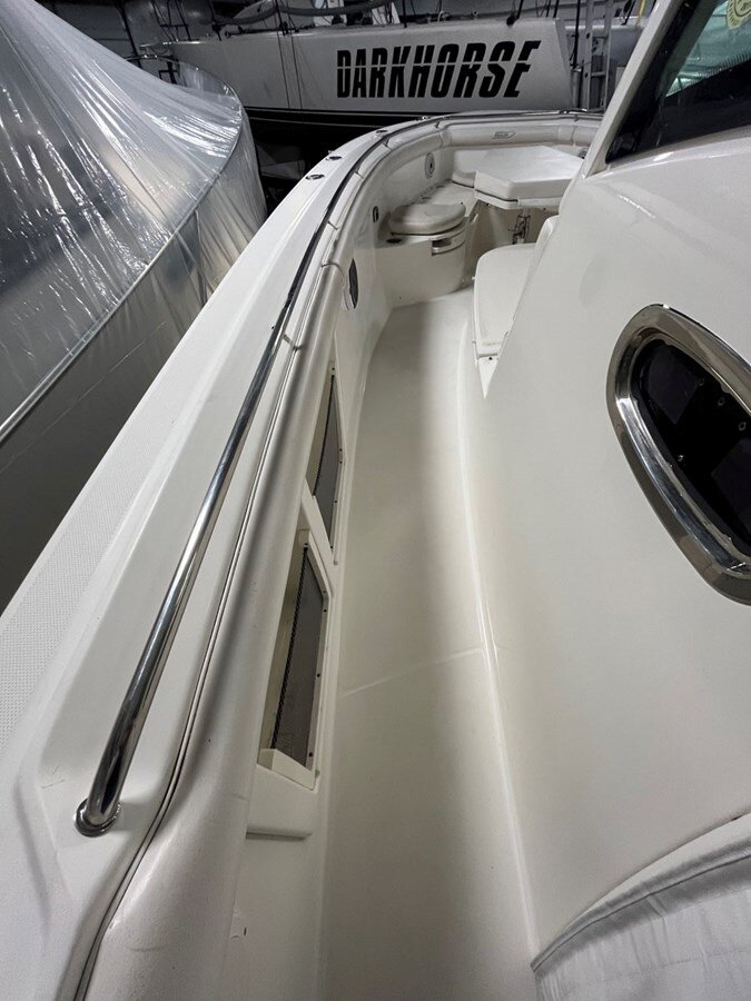 2015-boston-whaler-35-9-2b3e2c