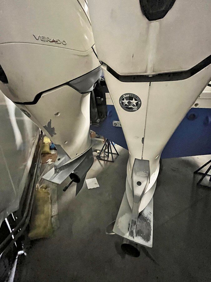 2015-boston-whaler-35-9-2b3e2c