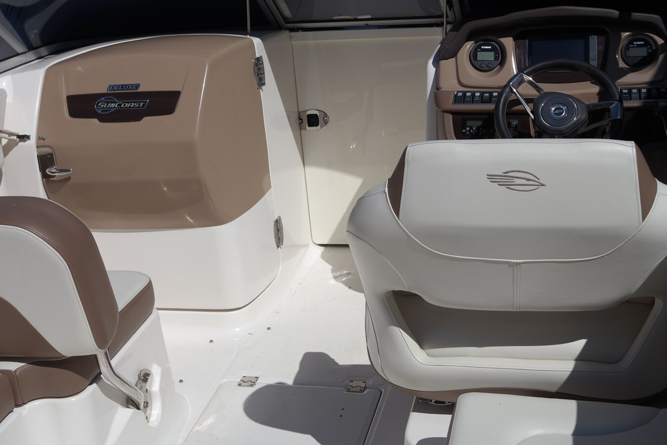 2015-chaparral-24-10-5bc505