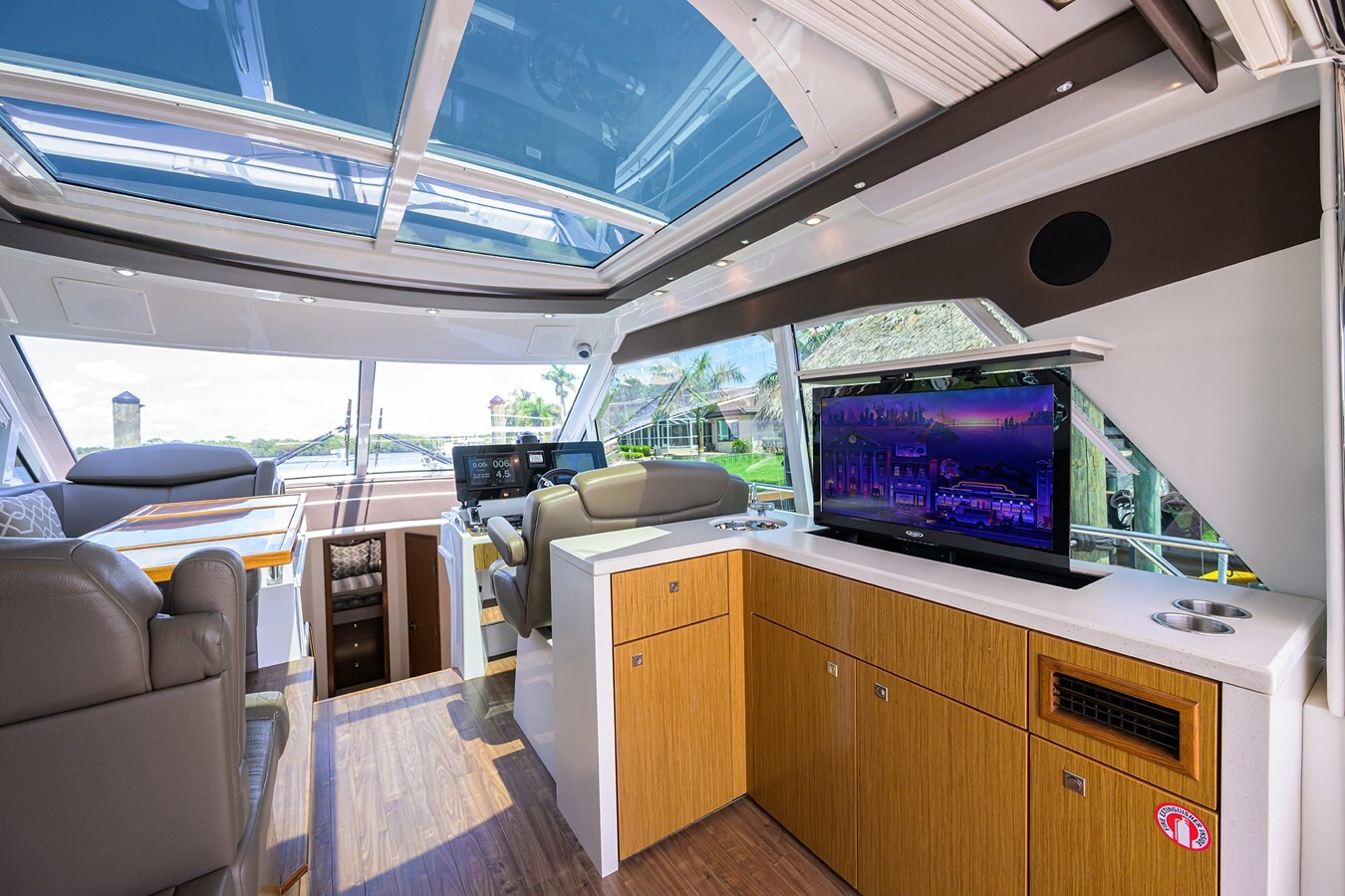 2015-cruiser-yachts-48-1b4d2f