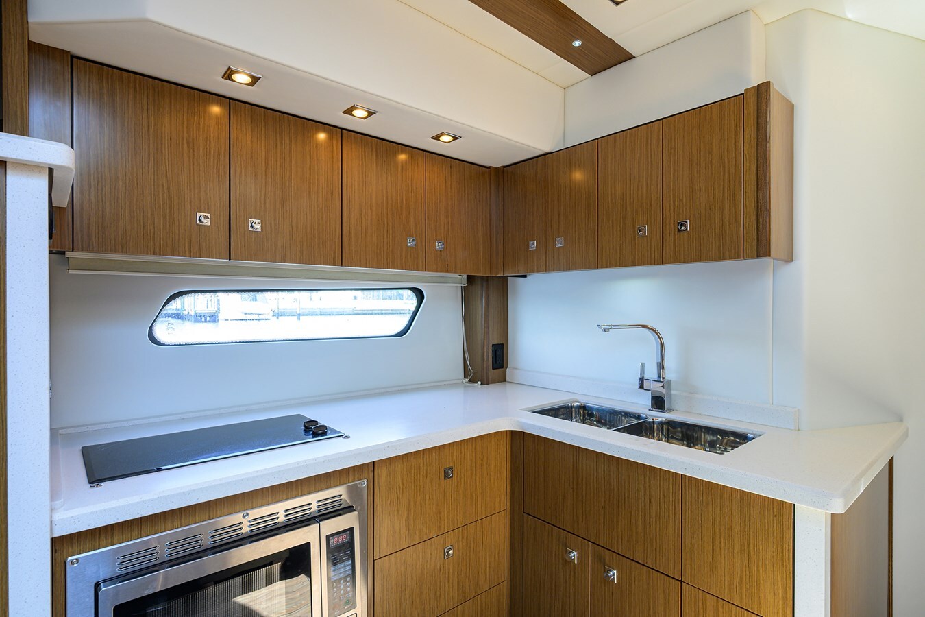 2015-cruiser-yachts-48-1b4d2f