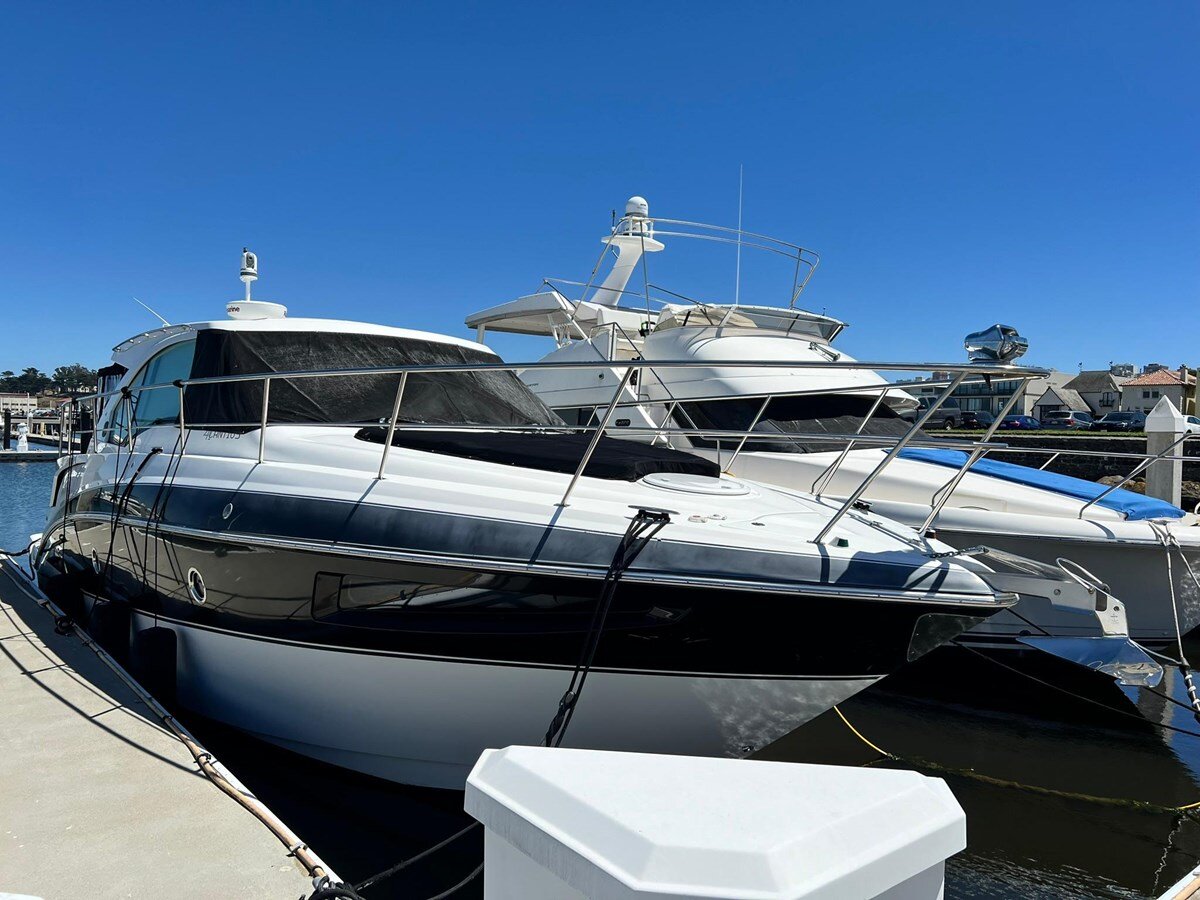 2015-cruisers-yachts-41-2aa49b