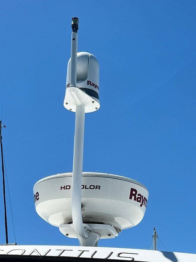 2015-cruisers-yachts-41-2aa49b