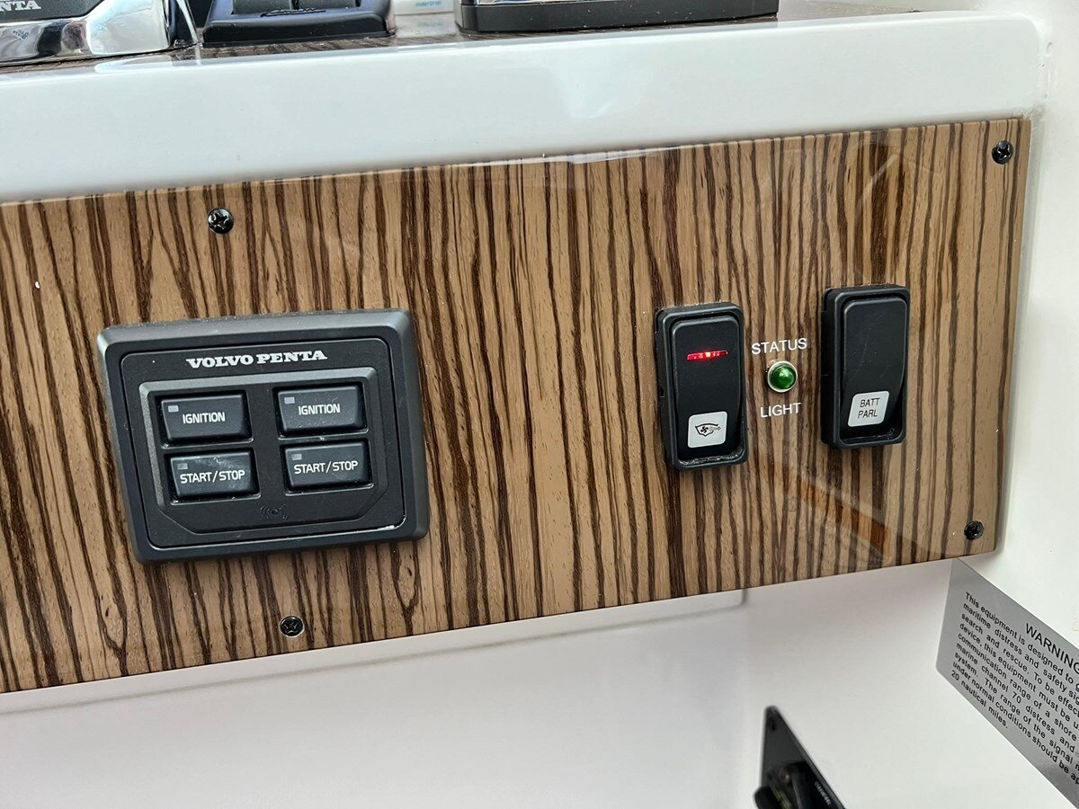 2015-cruisers-yachts-41-2aa49b