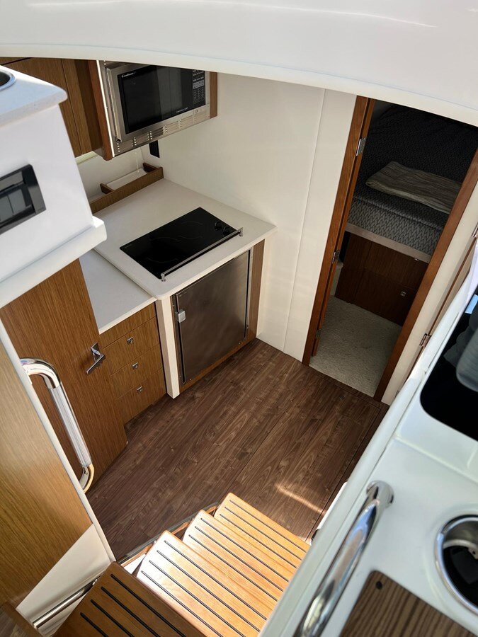 2015-cruisers-yachts-41-2aa49b