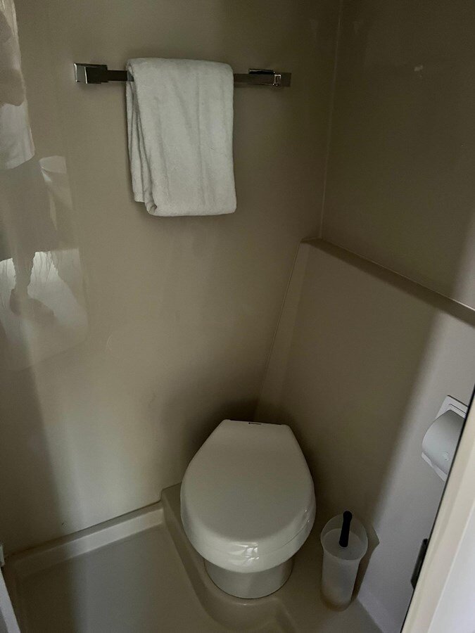 2015-cruisers-yachts-41-2aa49b