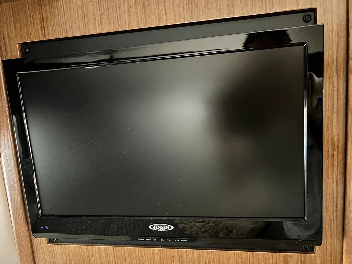 2015-cruisers-yachts-41-2aa49b