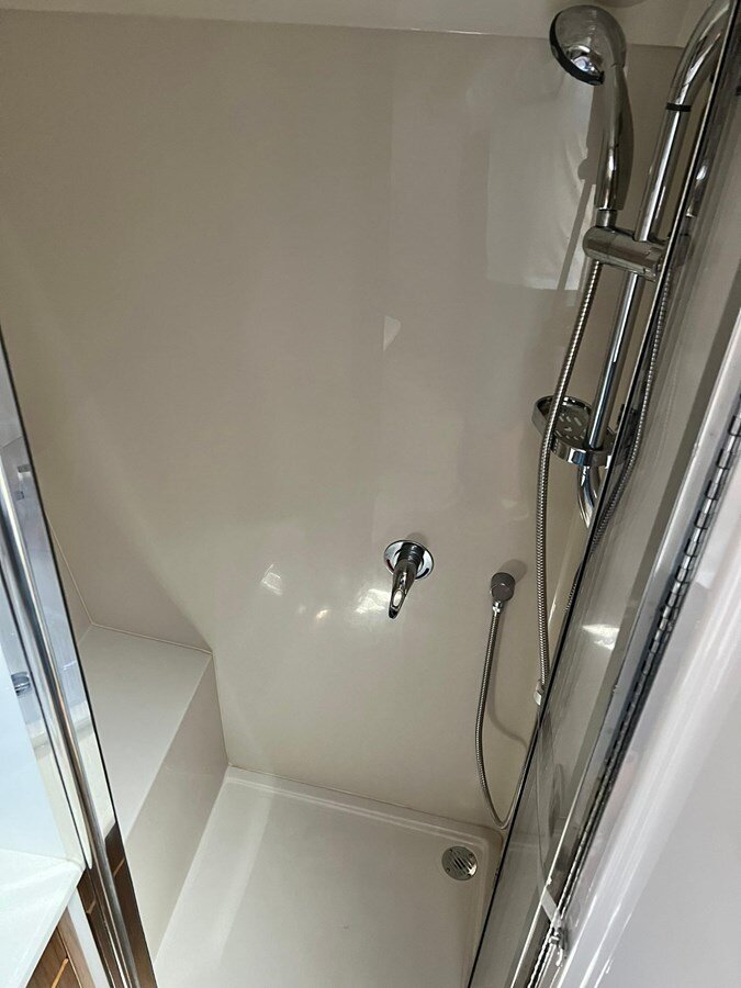 2015-cruisers-yachts-41-2aa49b