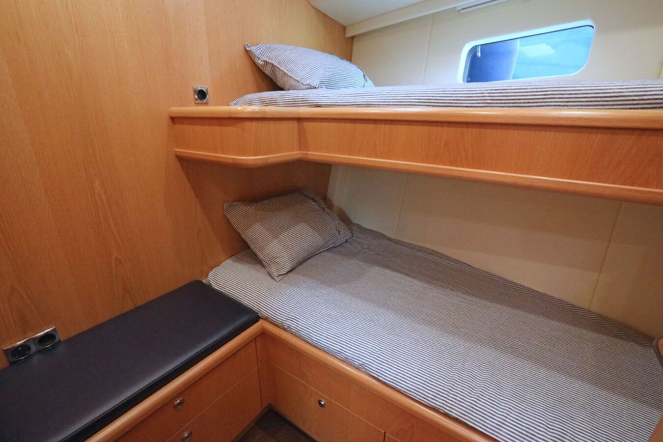 2015-discovery-58-8-af4934