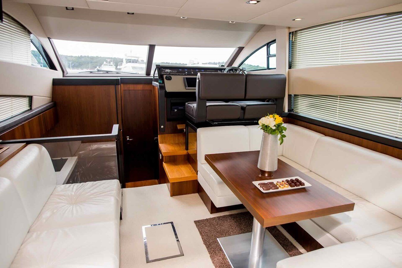 2015 FAIRLINE 41' 6