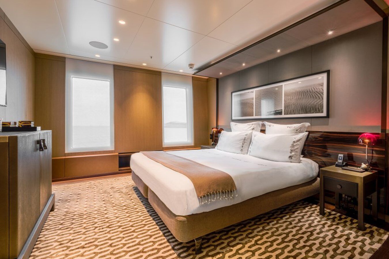 2015 FEADSHIP 188' 4