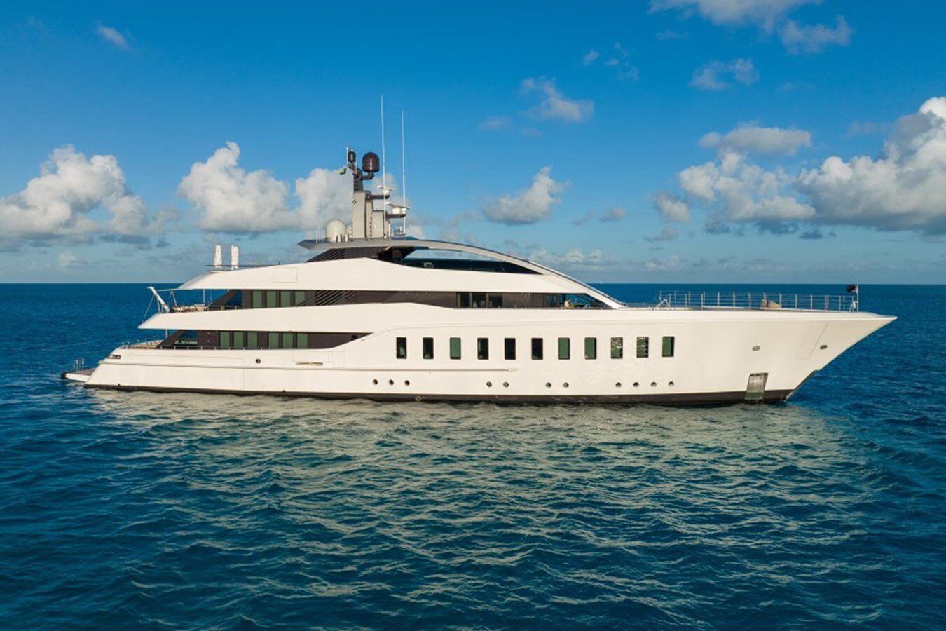 2015 FEADSHIP 188' 4