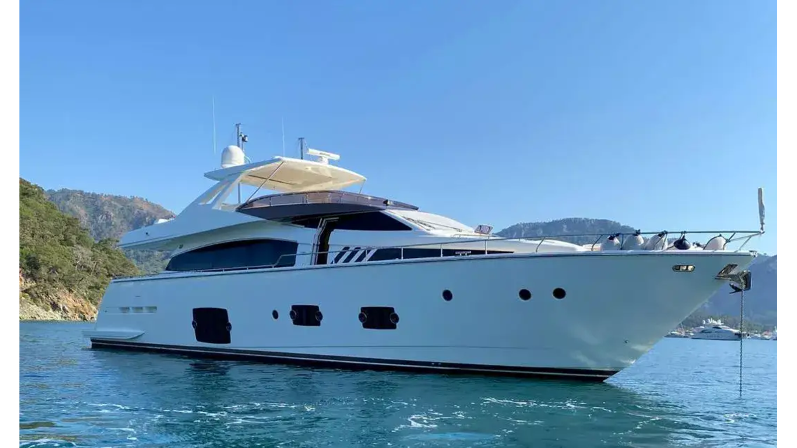 2015-ferretti-yachts-82-1-8a8228