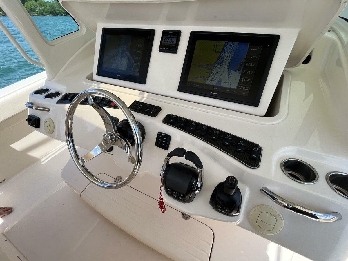 2015-grady-white-37-5e86aa