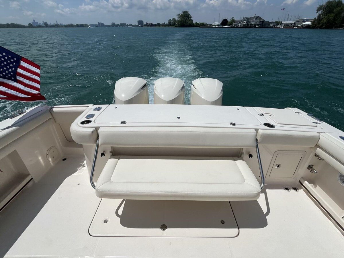 2015-grady-white-37-5e86aa