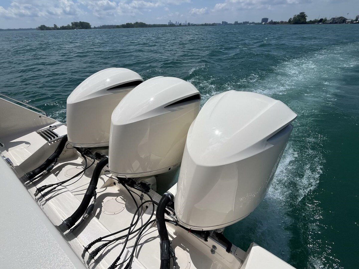 2015-grady-white-37-5e86aa