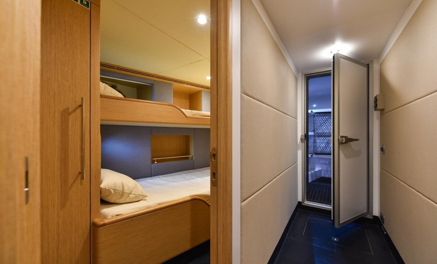 2015-gulf-craft-inc-141-1-eed625