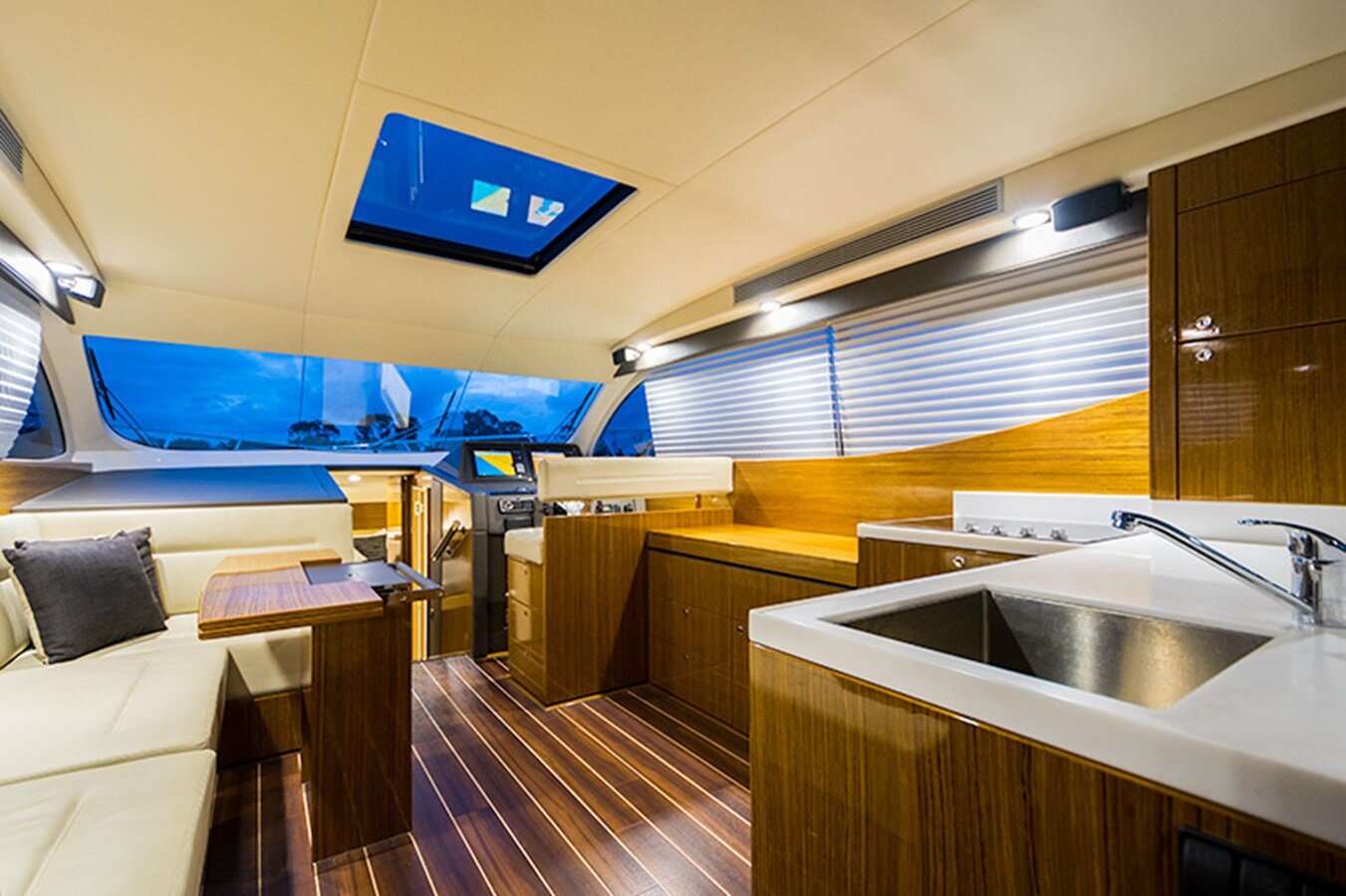 2015-maritimo-44-e14836