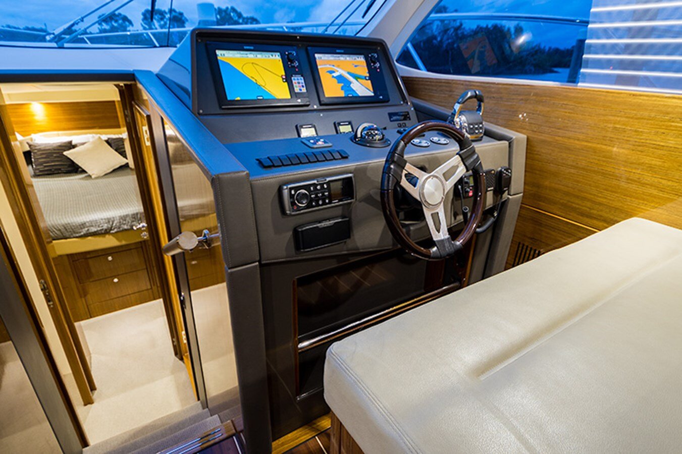 2015-maritimo-44-e14836