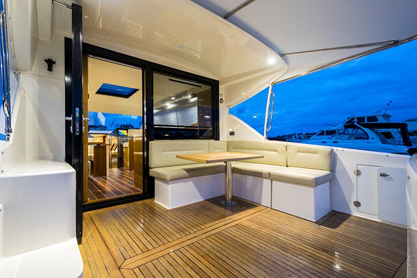 2015-maritimo-44-e14836