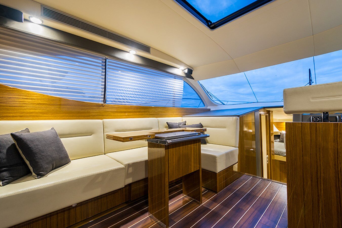 2015-maritimo-44-e14836