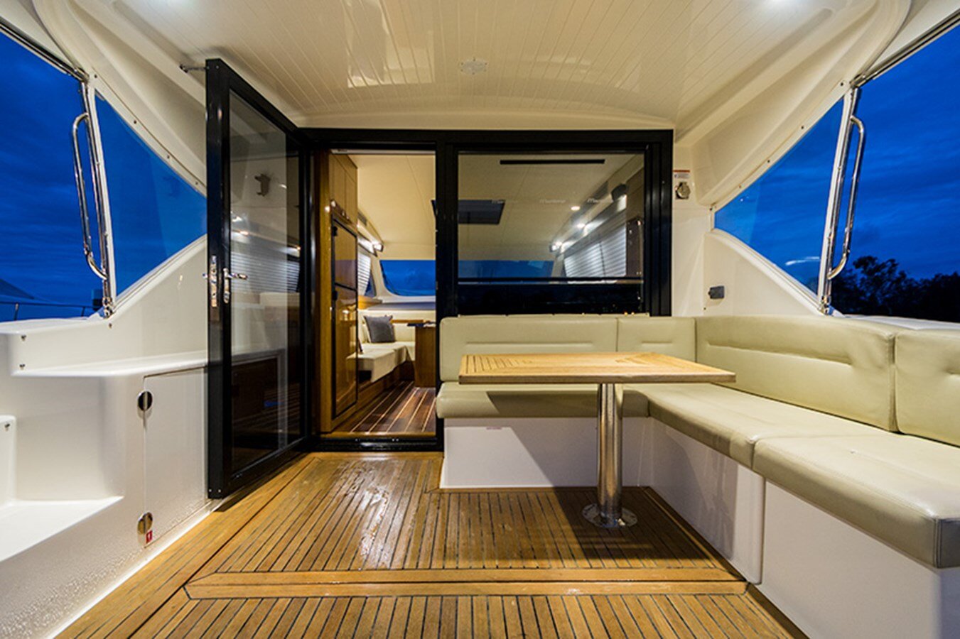 2015-maritimo-44-e14836