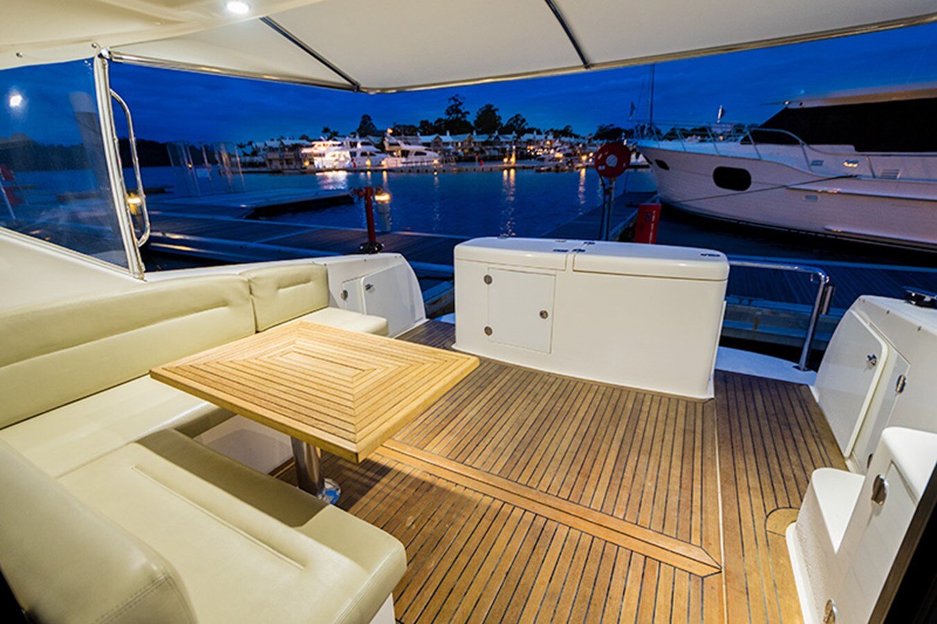 2015-maritimo-44-e14836