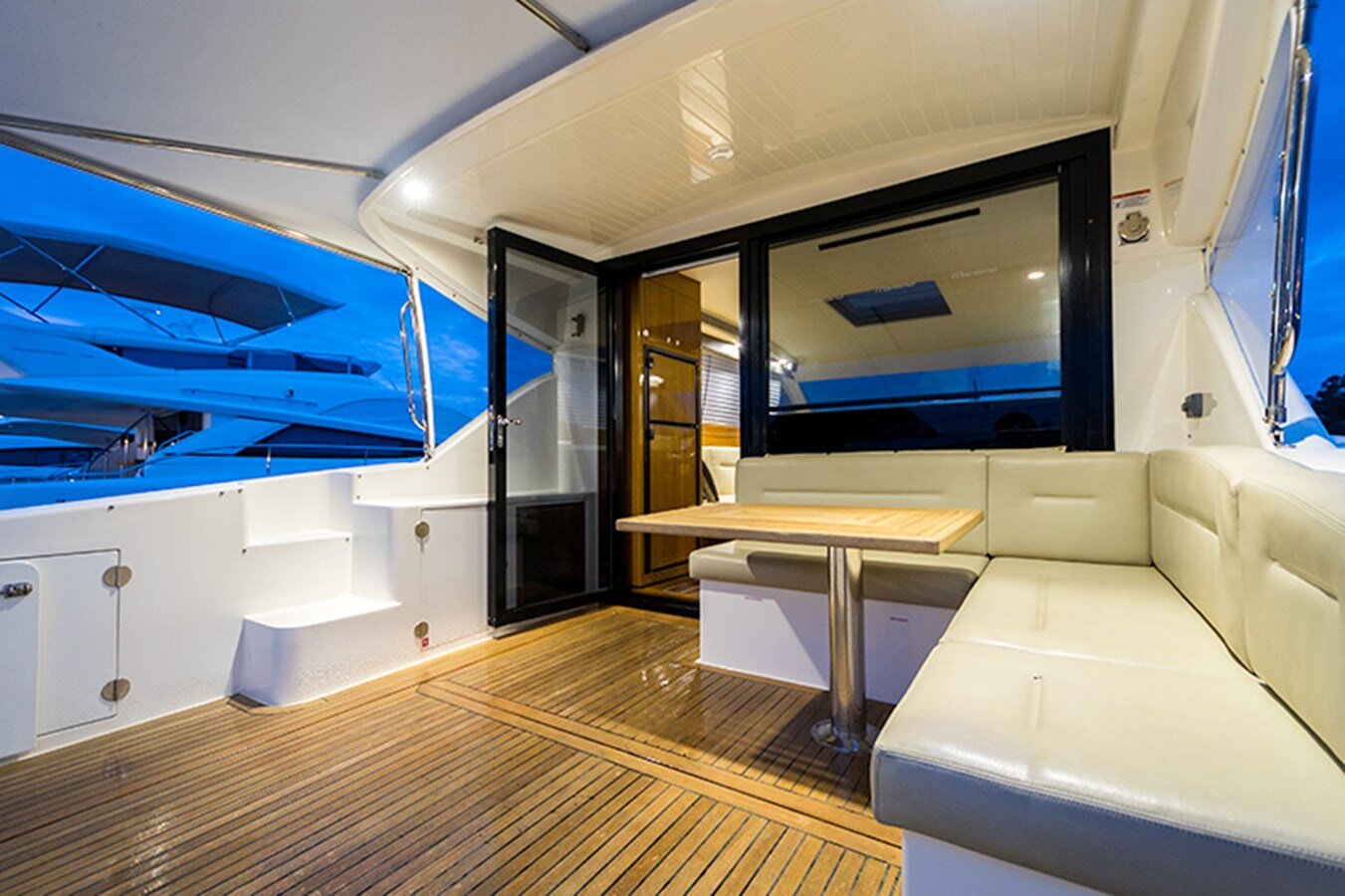 2015-maritimo-44-e14836